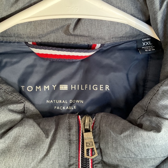 Tommy Hilfiger Puffer - Picture 2 of 2